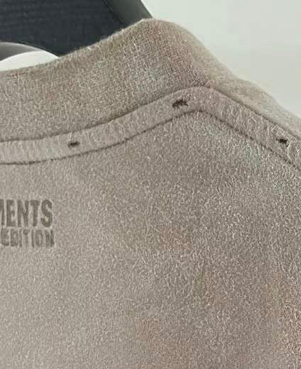 VETEMENTS Made On Earth T-shirt