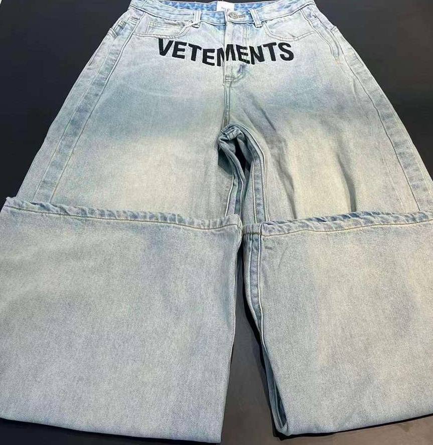 VETEMENTS Blue Jeans With Logo