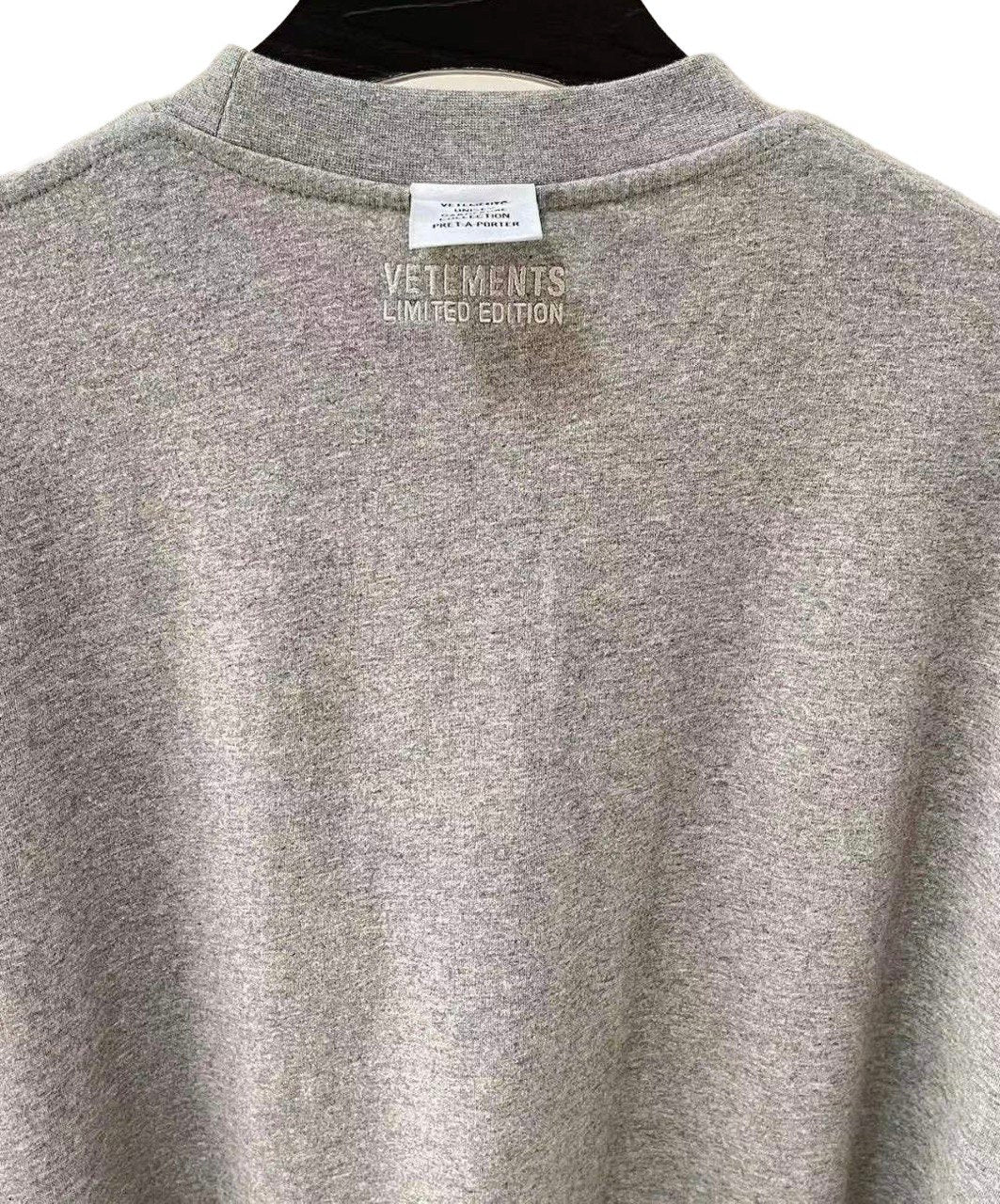 VETEMENTS Gray T-shirt