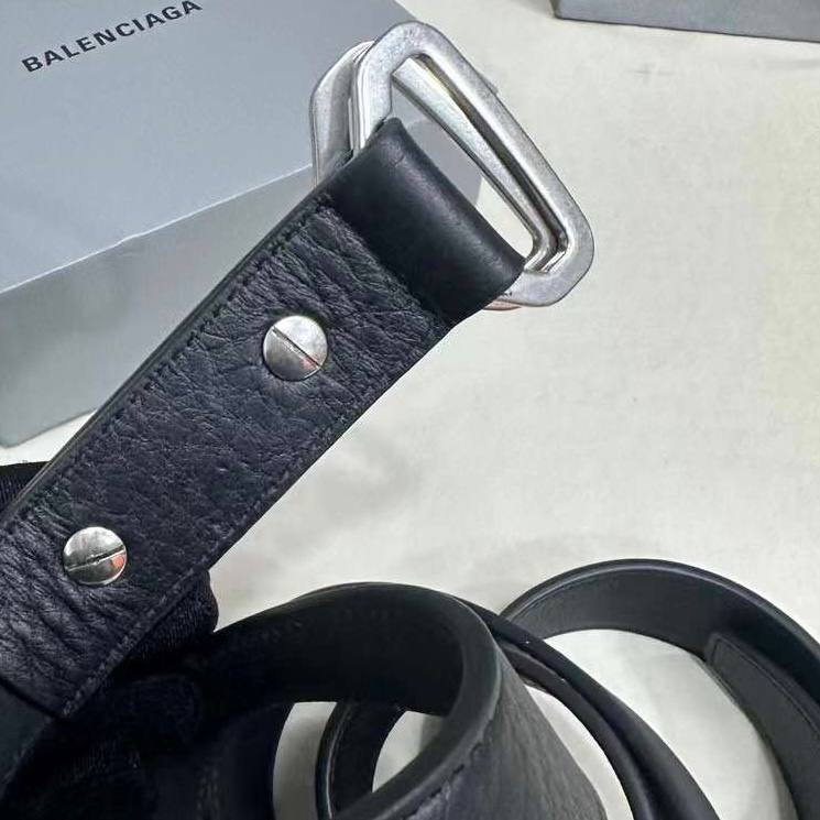 BALENCIAGA Bottle Opener D-ring Leather Belt – OUTGUM