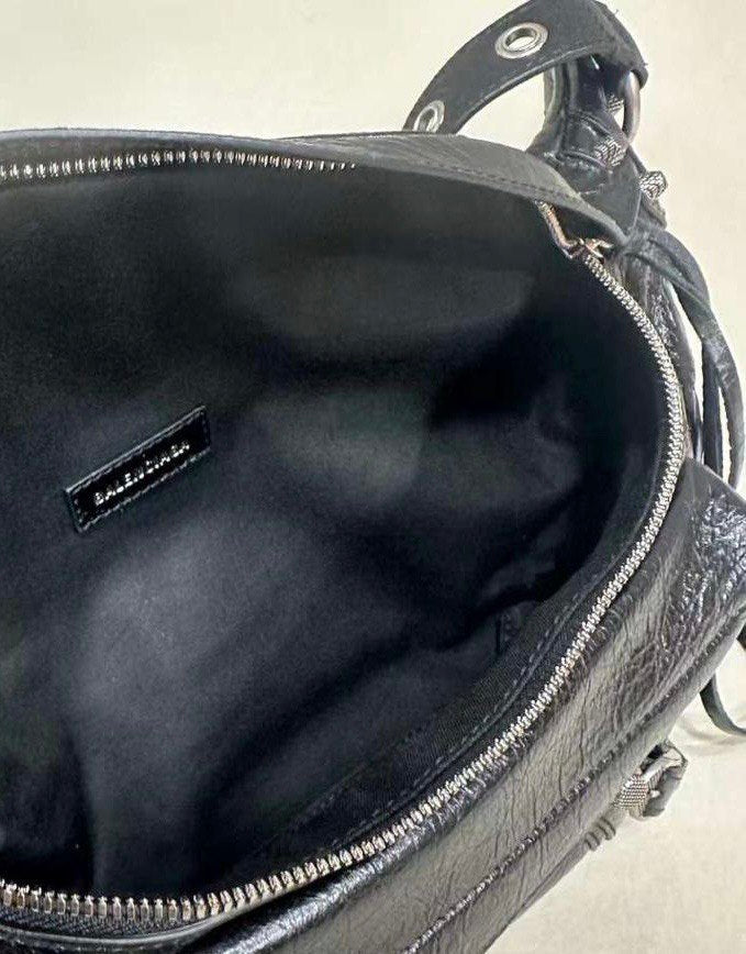 BALENCIAGA Black Le Cagole Medium Belt Bag