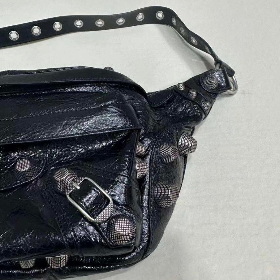 BALENCIAGA Black Le Cagole Medium Belt Bag