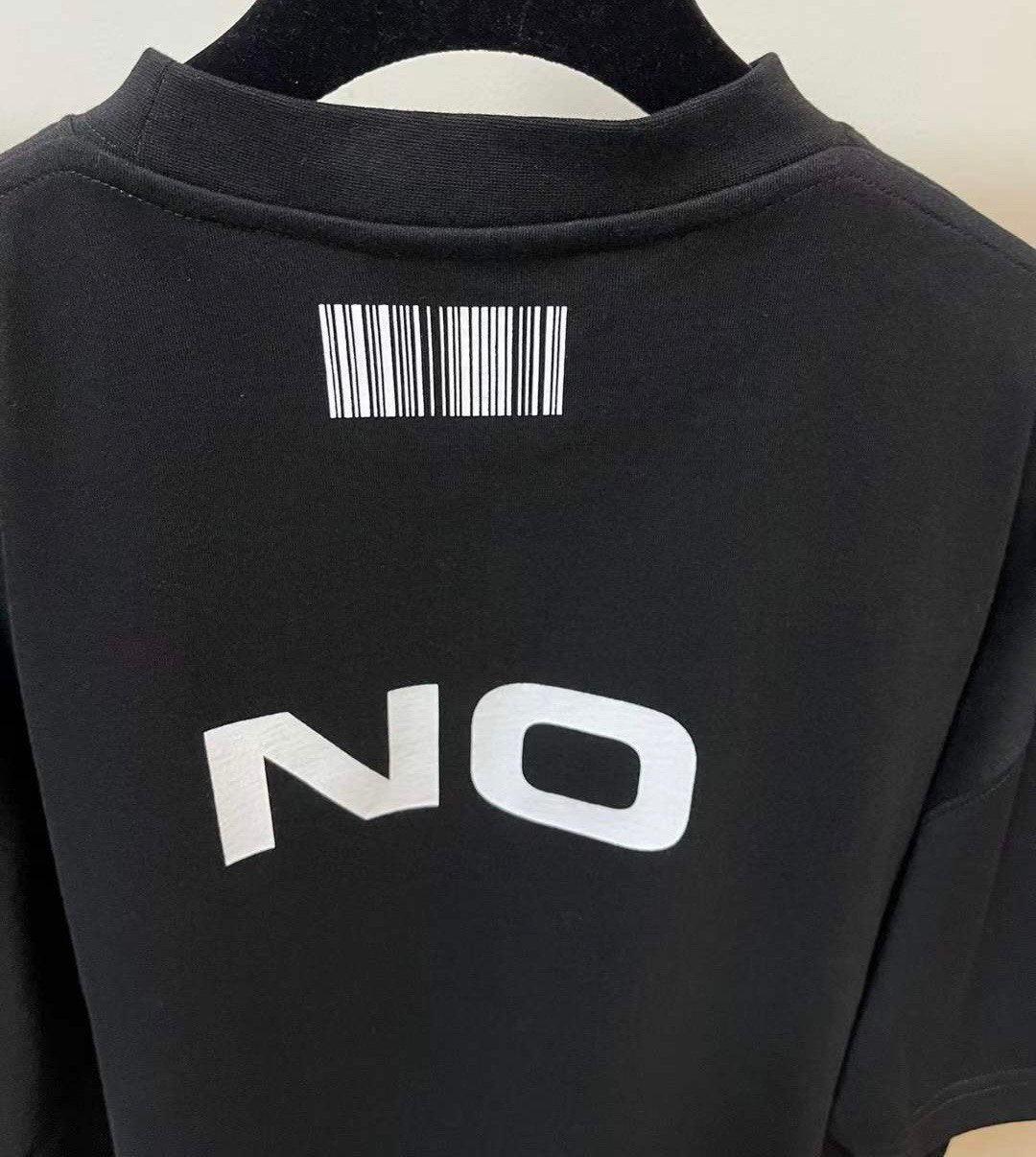 VETEMENTS  Yes No Short-Sleeved T-shirt