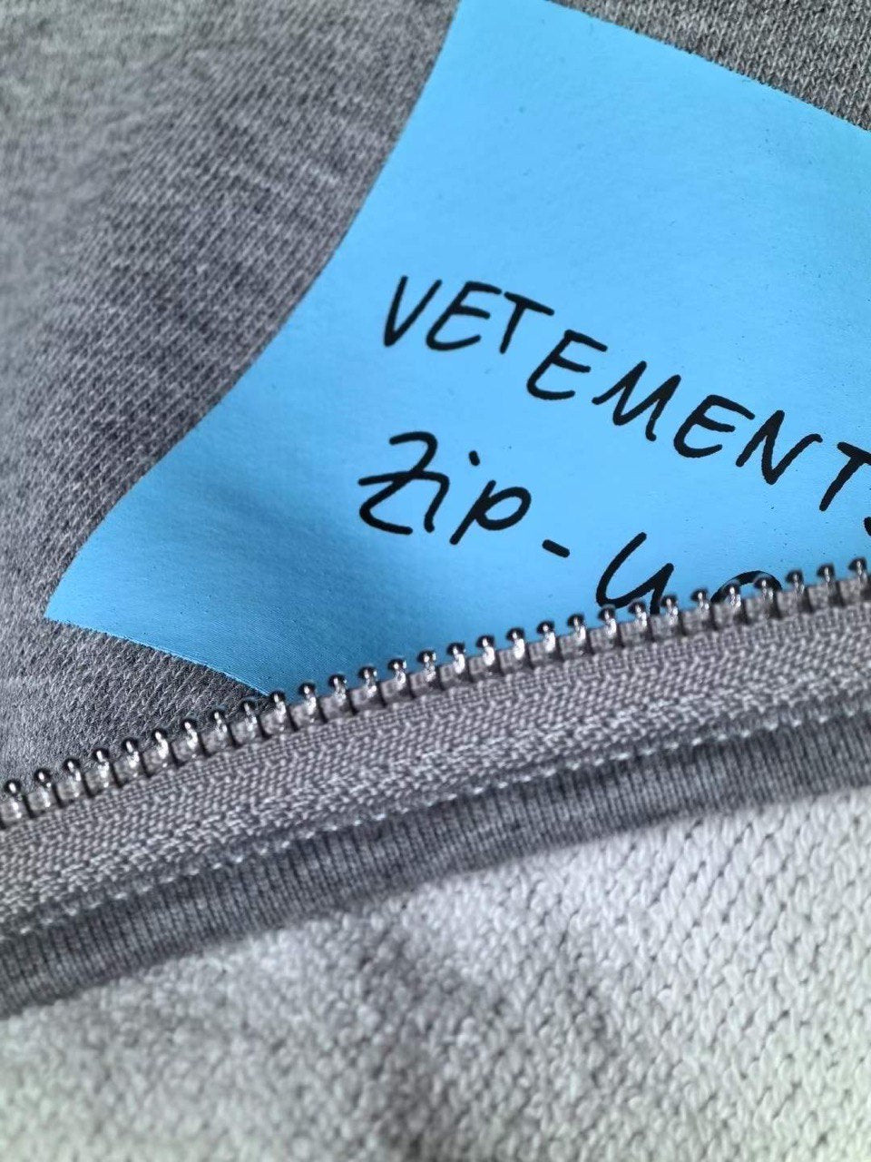 VETEMENTS Blue Tag Zip Up Hoodie