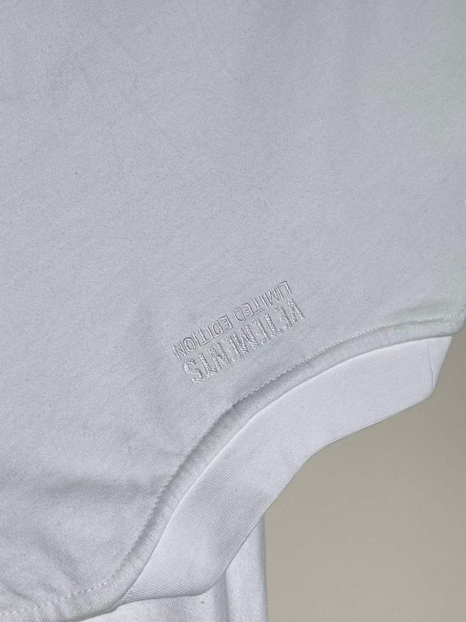 VETEMENTS 4 Seasons Embroidered White Logo T-shirt