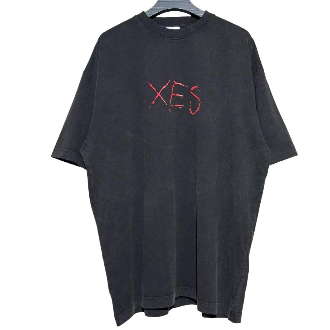 VETEMENTS Black 'Xes' T-Shirt