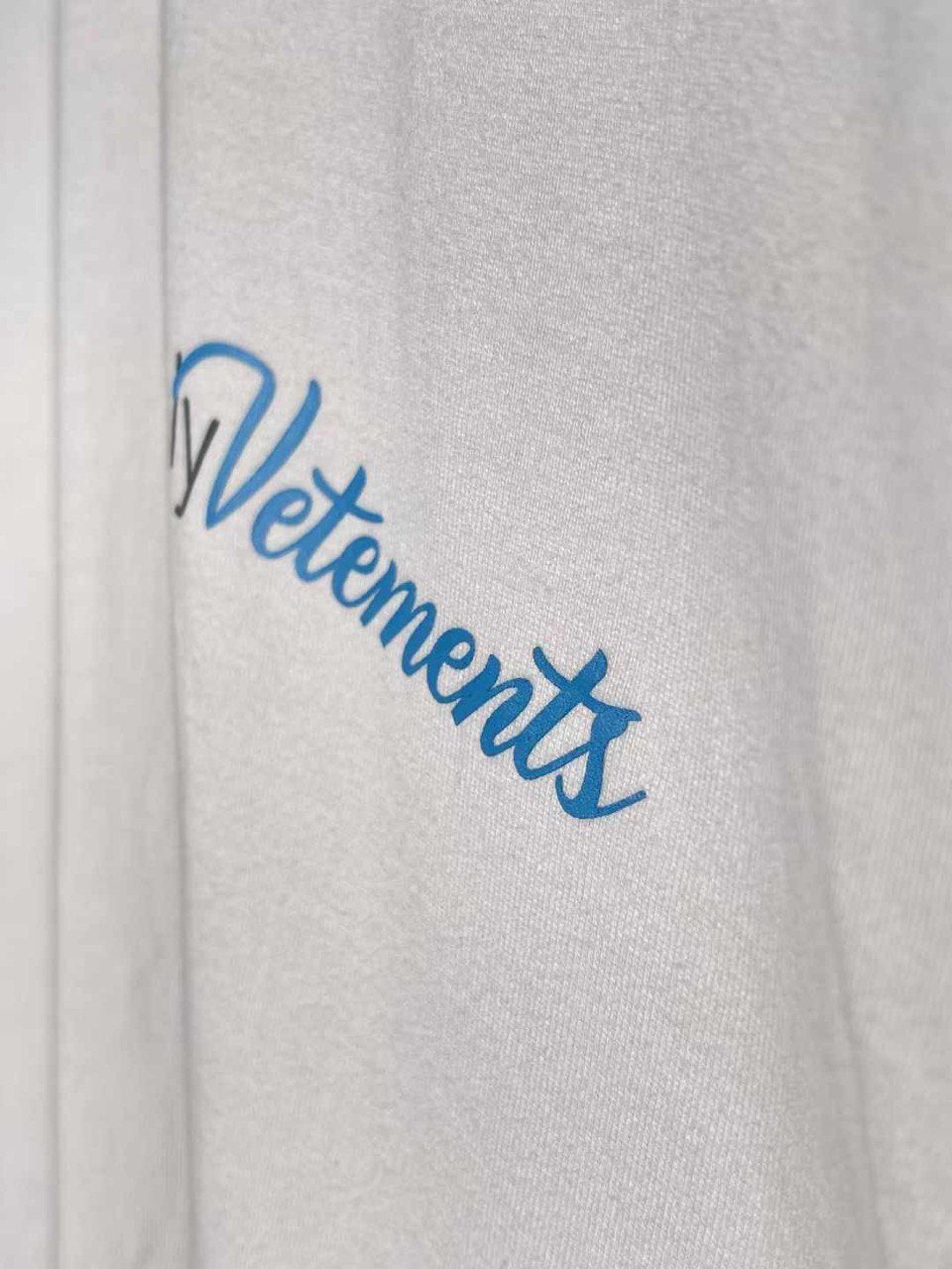 VETEMENTS  Oversized Logo Print Cotton Jersey T-Shirt  White