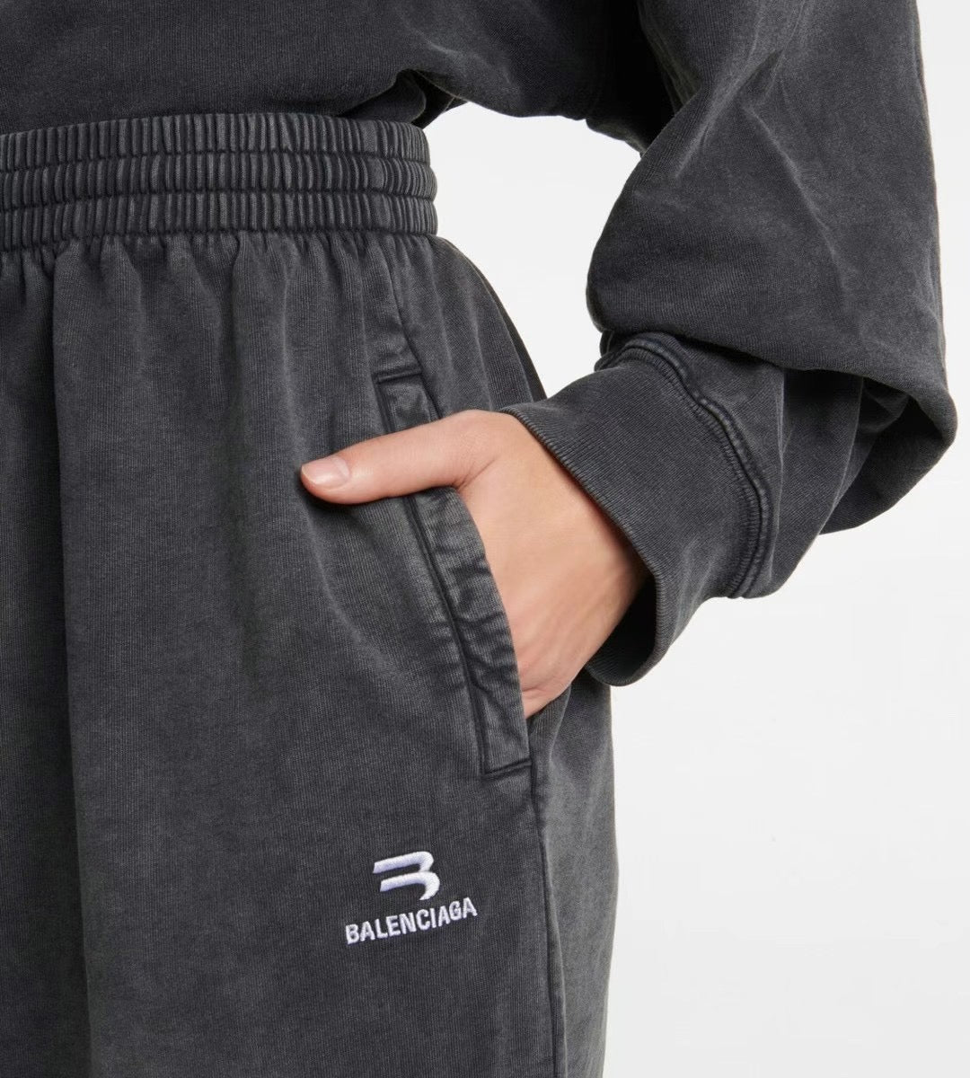 Jogger balenciaga on sale