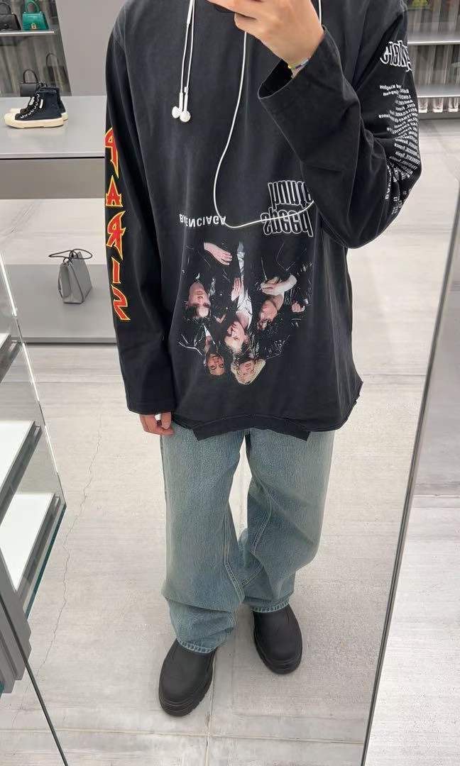 BALENCIAGA Upside Down Hoodie Oversized In Black