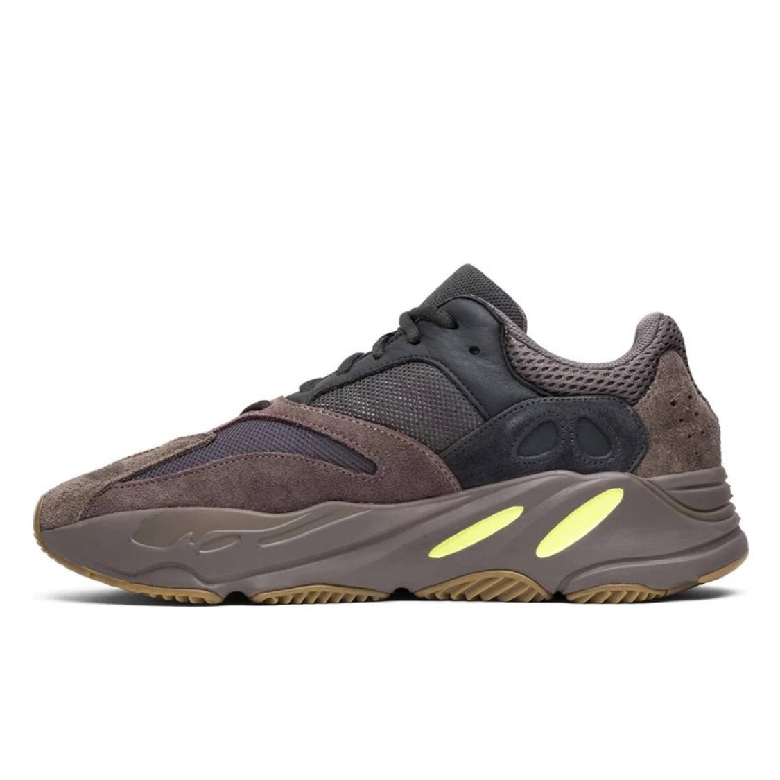 YEEZY BOOST 700 'MAUVE'