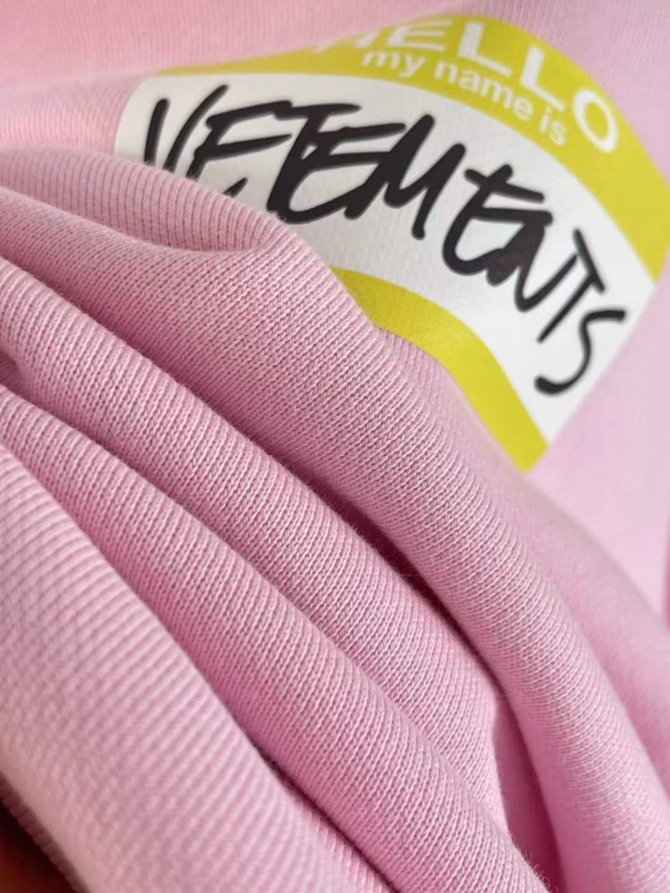VETEMENTS Logo Print Pink Sweatshirt