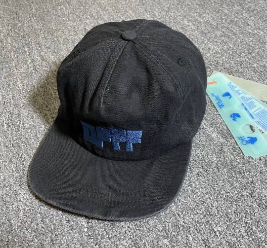 OFF-WHITE Hand Off Baseball Cap